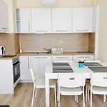 Psb In South Bay Apartament *